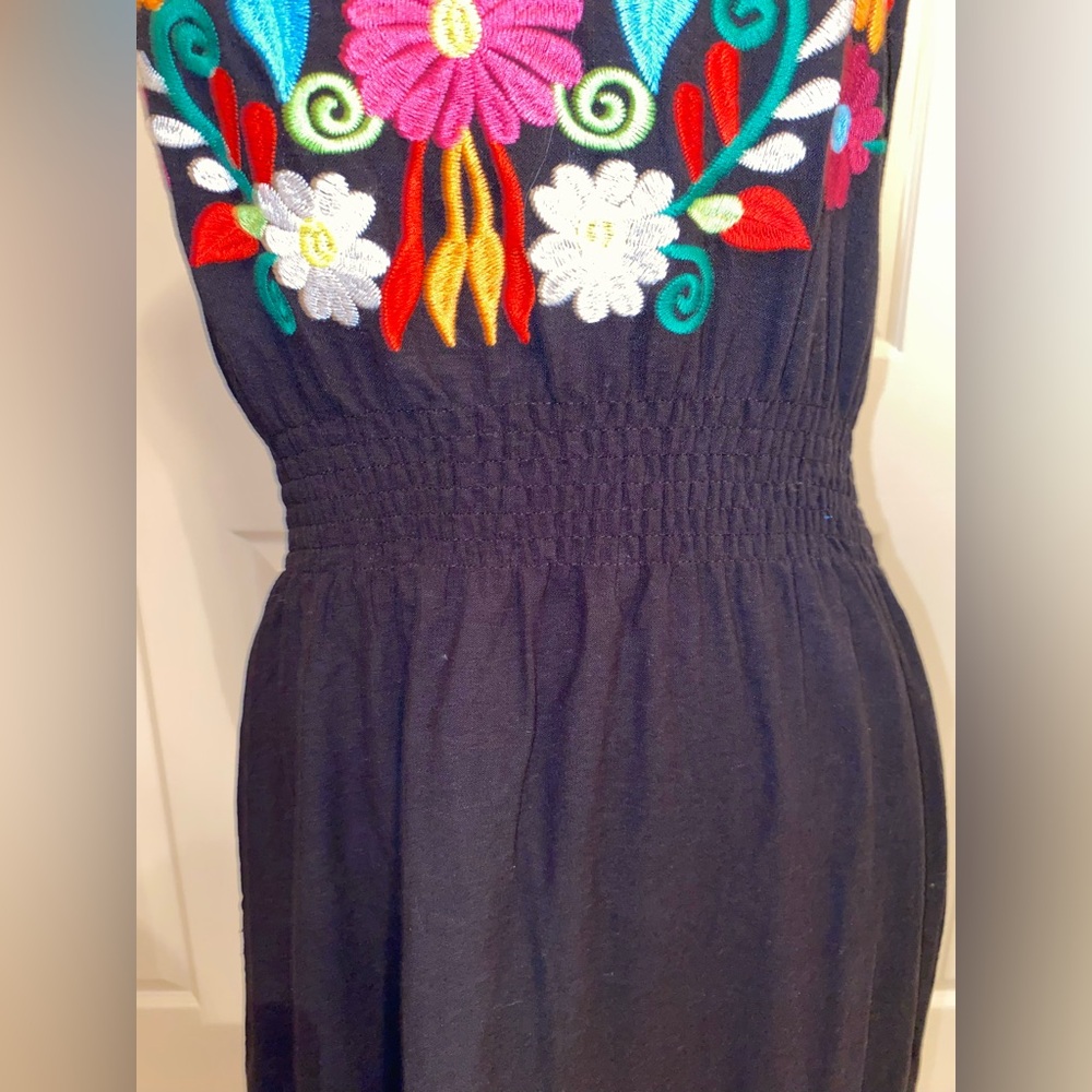 NWT Boho Floral Embroidered Halter Maxi Dress Size Small - Picture 3 of 11